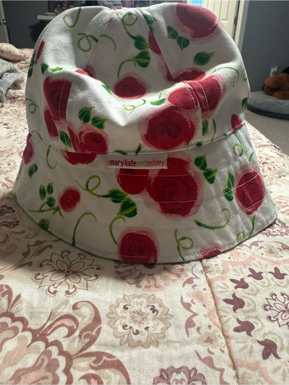 Mary Kate and Ashley White Bucket Hat with Red Rose Print